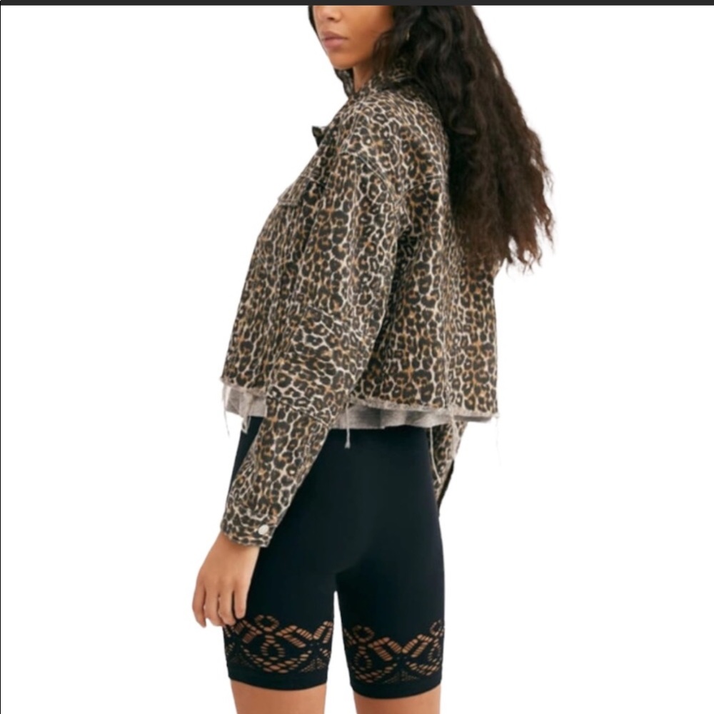 FREE PEOPLE Cheetah Leopard Print Denim Jacket NWT - Picture 10 of 12